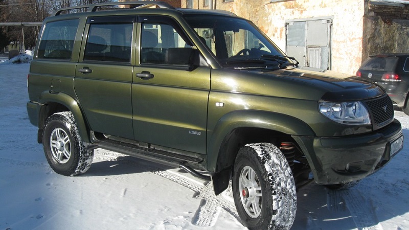detali-cvetovyh-reshenij-uaz-patriot-11