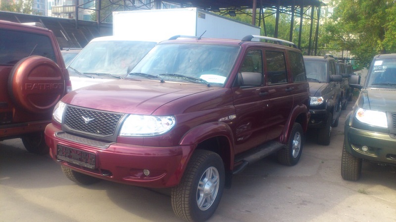 detali-cvetovyh-reshenij-uaz-patriot-14