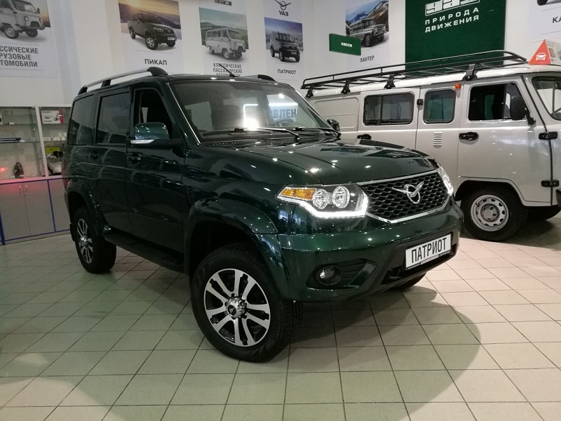 detali-cvetovyh-reshenij-uaz-patriot-6