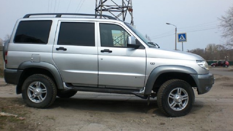 detali-cvetovyh-reshenij-uaz-patriot-9_1