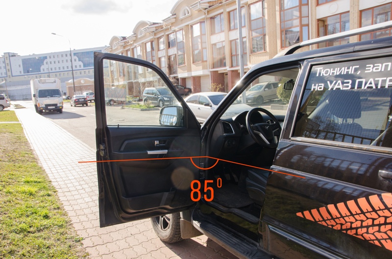 ogranichiteli-dverej-uaz-patriot-4