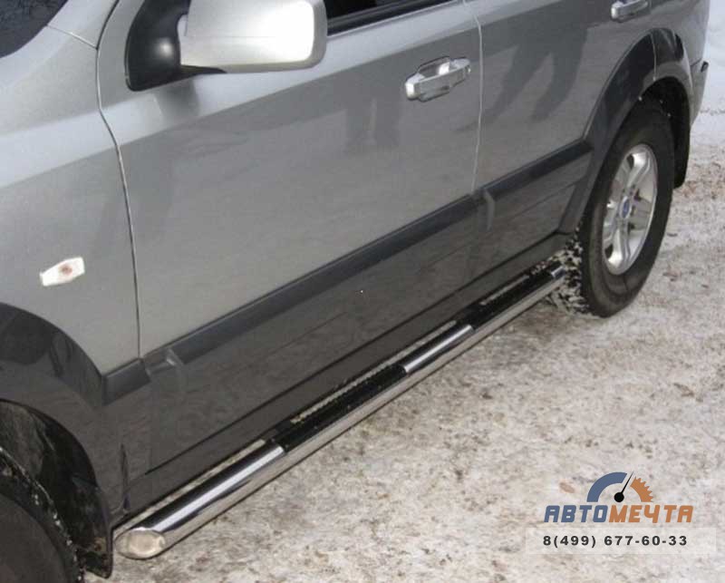 Пороги труба для KIA Sorento 2006-2009 d76 мм, скосы 45 градусов Пороги труба для KIA Sorento 2006-2009