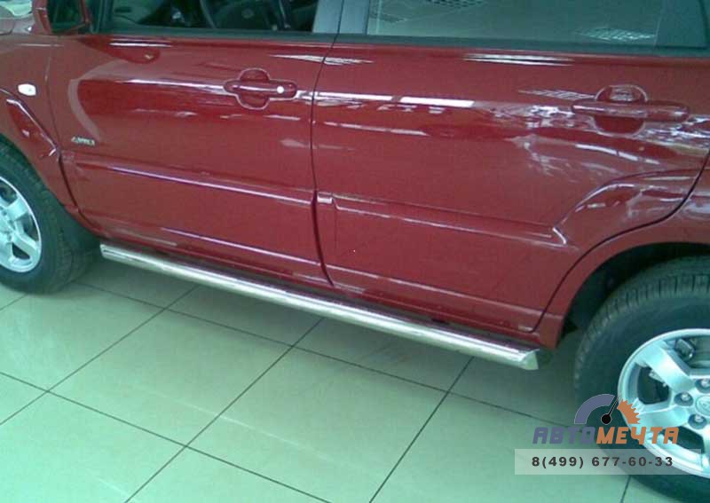 Пороги труба для KIA Sportage 2005-2008 d63 мм, скосы 45 градусов Защита порогов труба на KIA Sportage 2005-2008