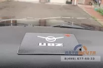 Антискользящий, липкий коврик в машину УАЗ Антискользящий, липкий коврик в машину УАЗ