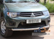 Защита переднего бампера на Mitsubishi L200 2010--2