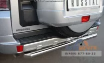 Защита заднего бампера на Mitsubishi Pajero 4 2012