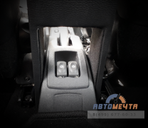 Подлокотник-бокс Лада Ларгус на салазках-6
