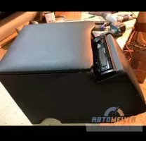 Подлокотник Вика-1 для УАЗ Хантер (под радиостанцию или магнитолу)