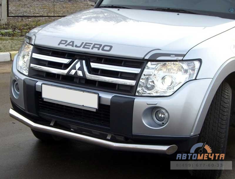 Защита переднего бампера для Mitsubishi Pajero 4 2006-2011, d76 мм, (3 секции) Защита переднего бампера на Mitsubishi Pajero 4 06-11