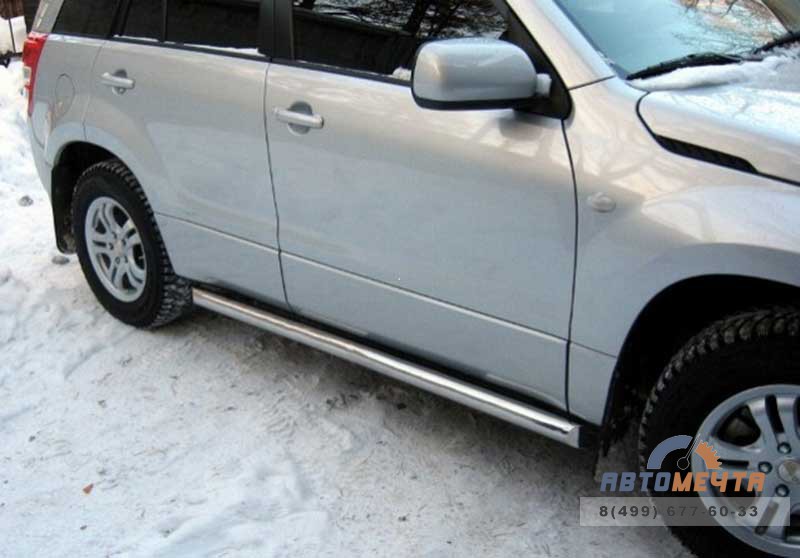 Защита порогов для Suzuki Grand Vitara 5dr 05-07, (труба), d63 мм, скосы 45 градусов Защита порогов на Suzuki Grand Vitara 05-07, нерж